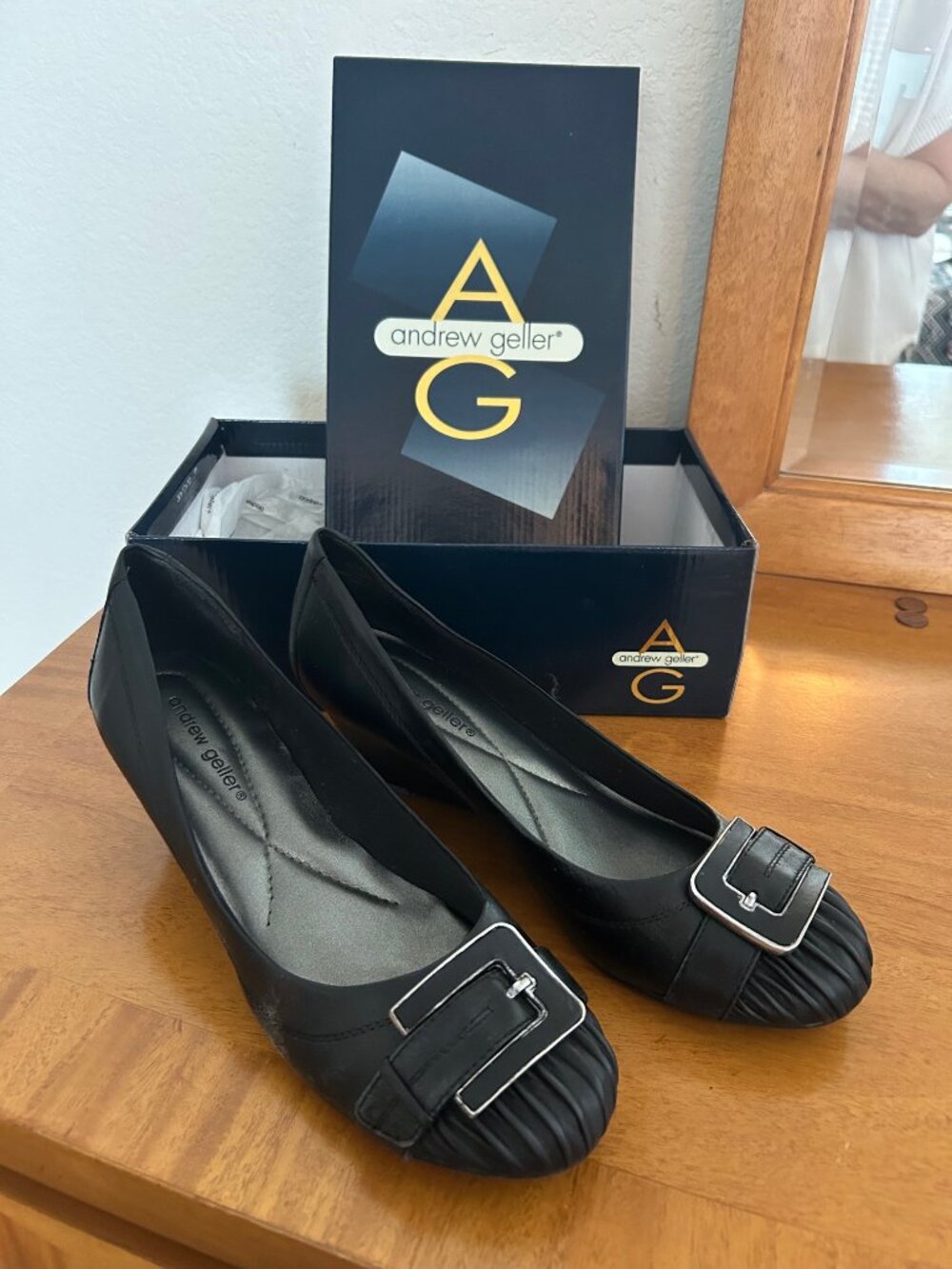 Andrew Geller Black Buckle Vintage Shoe - Size 10